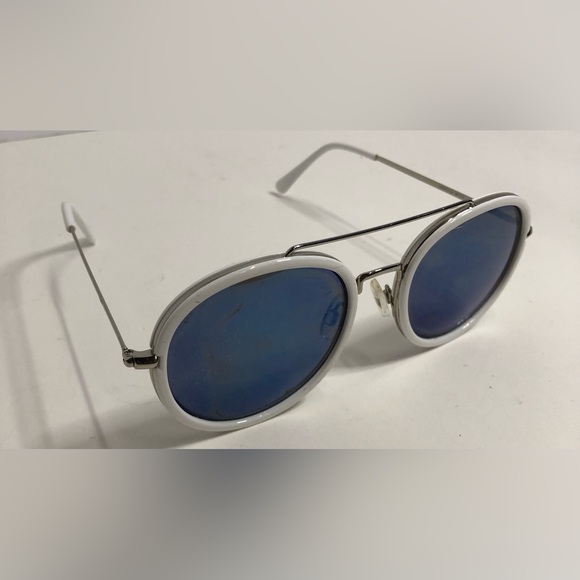 Madden Girl Sunglasses White Oval Wire frames - Picture 2 of 7